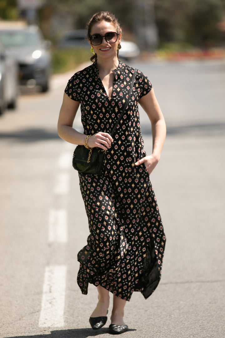 Noor Caftan - Black & Gold