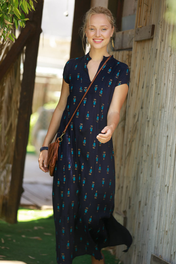 Noor Caftan - Navy & Gold