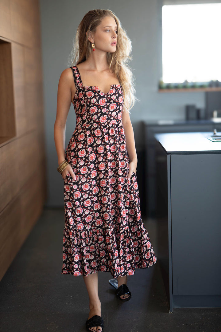 Valeria Dress - Black & Red Retro