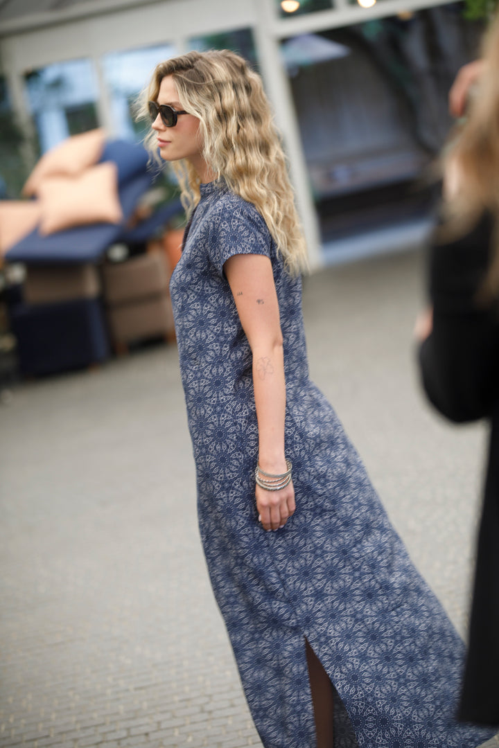 Noor Caftan - Smokey Blue